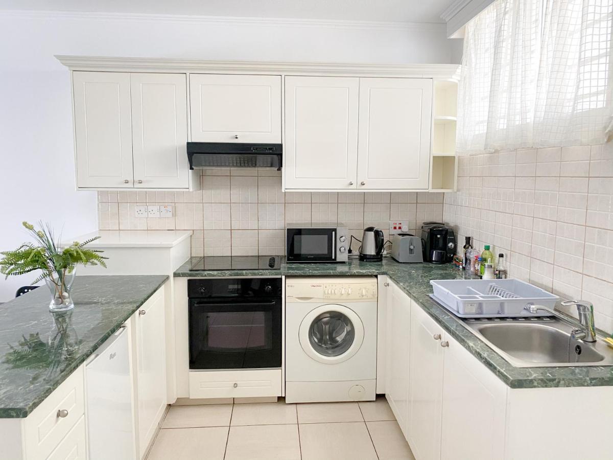 Sea Anemone Apartments Paphos Luaran gambar